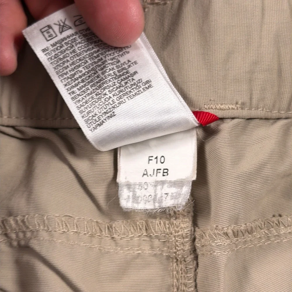The North Face Convertible Cargo Pants Zip Off Mens XL 38